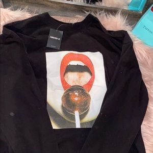 Black graphic long sleeve tee